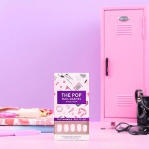 ⭐️NEW Red Aspen nail dashes